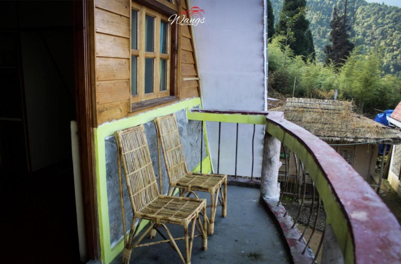 Spring Brooks Homestay Дарджилинг Экстерьер фото