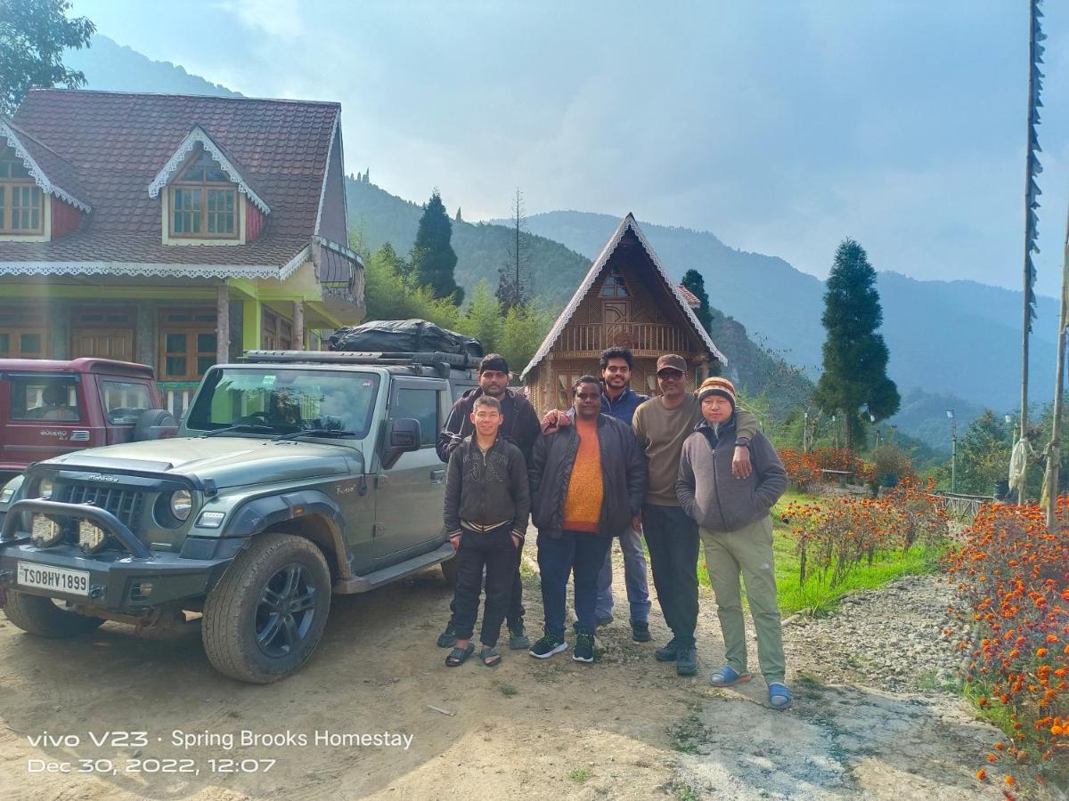 Spring Brooks Homestay Дарджилинг Экстерьер фото